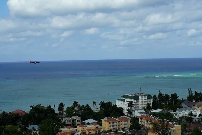 [PRIVATE] Montego Bay Highlights Tour - Hip Strip Stop: Souvenirs, Margaritaville, and Getting Your Bearings