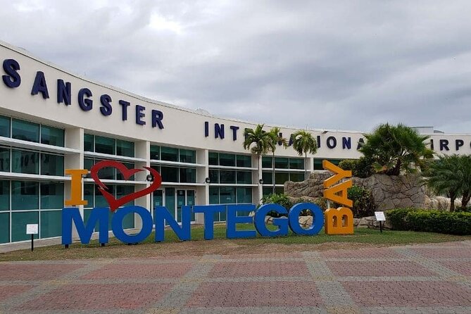 Private Montego Bay Jamaica Airport Transfer to Montego Bay Hotel - Door-to-door comfort and the kind of privacy you actually want