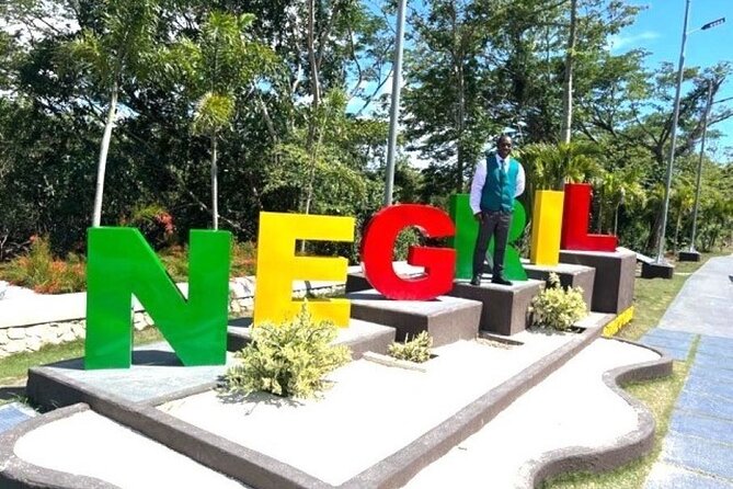 Private Negril Highlights Tour - Stop 3: Ricks Cafe for Sunset, Reggae, and Cliff-Jumping Energy