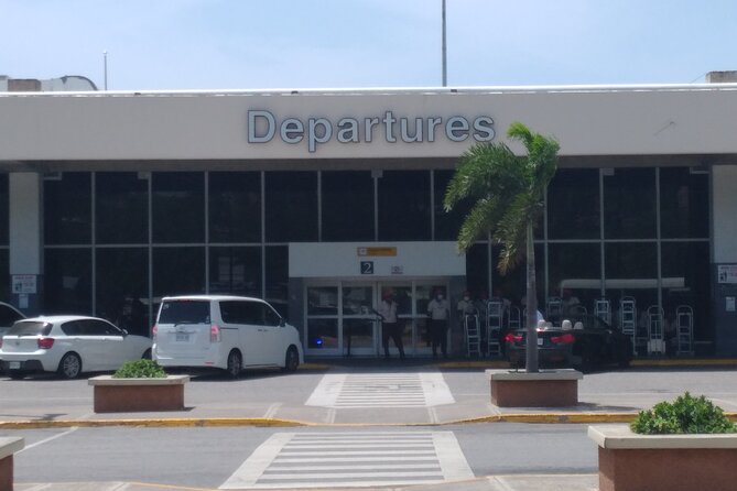 Private Round Trip Airport Transfer in Montego Bay - From MBJ to Freeport or Rose Hall, Without the Stress Spiral