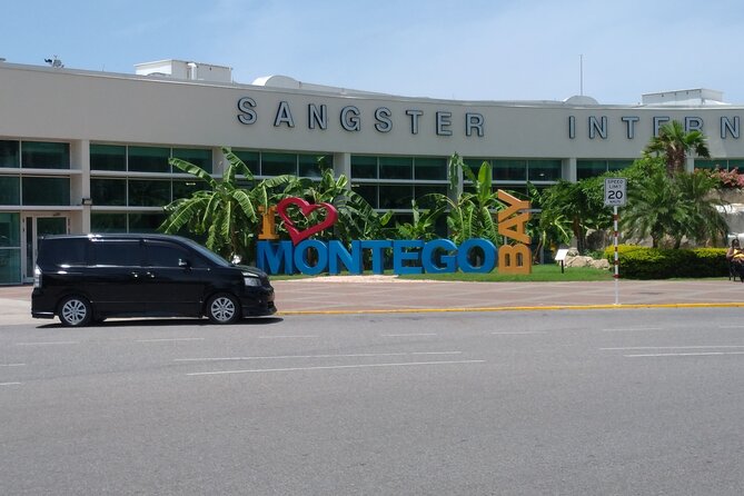 Private Round Trip Airport Transfer in Montego Bay - Finding Your Driver at Donald Sangster International Airport