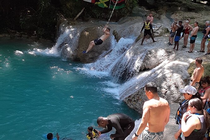 Private Tour From Ocho Rios To Blue Hole Secret Falls and Shopping - What it’s like with a private group (and the size limit you should note)