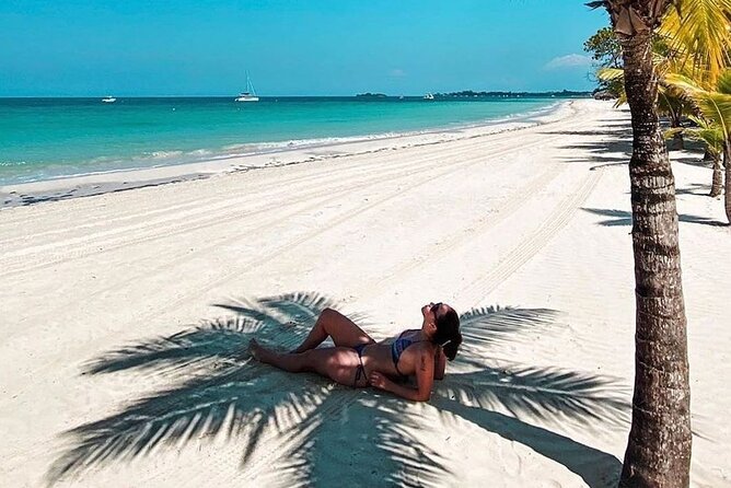 Private Tour Negril Beach and Rick's Cafe From Montego Bay - Stop 1: Seven Mile Beach, 2 Hours of Real White-Sand Time