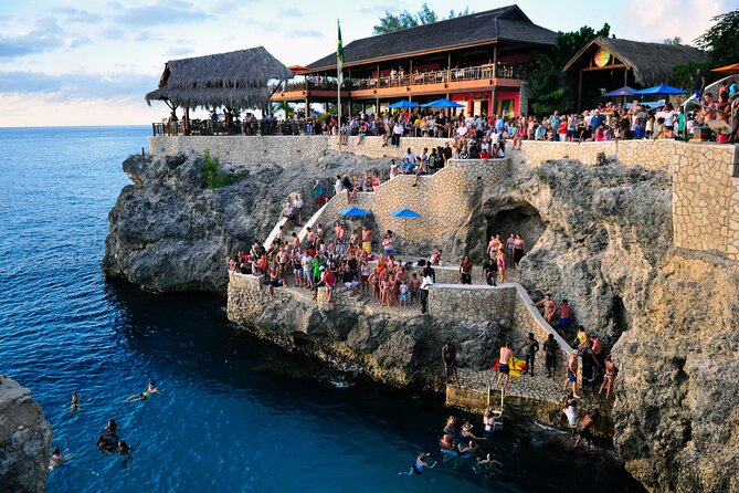 Private Tour of Negril Beach and Sunset at Ricks Cafe - Stop 2: Negril Lighthouse at the Island’s Westernmost Edge