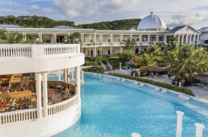 Private Transfer from MBJ Airport to Grand Palladium Hotel - Price and Value: What $37.50 Per Person Buys You
