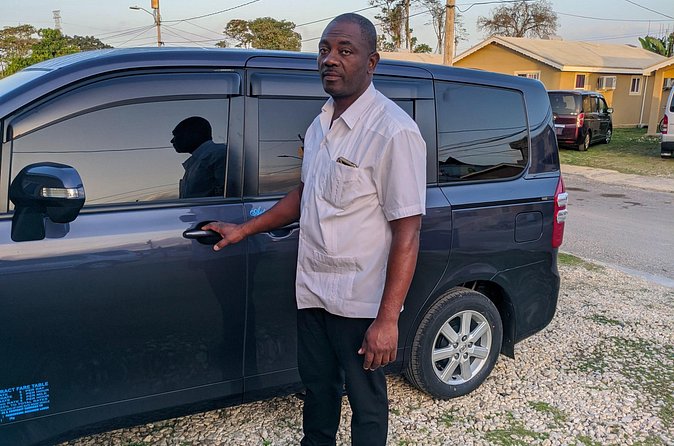 Private Transfer from Montego Bay Airport - Negril Hotels - When You Want One Extra Stop on the Way