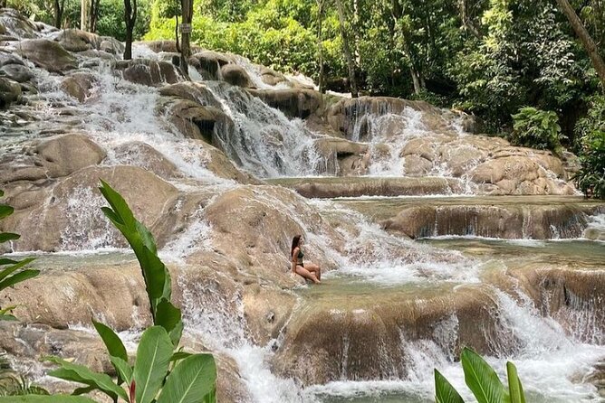 Private Transfer from Montego Bay to Dunns River Falls - Dunn’s River Falls: The Part You’re Actually Paying For