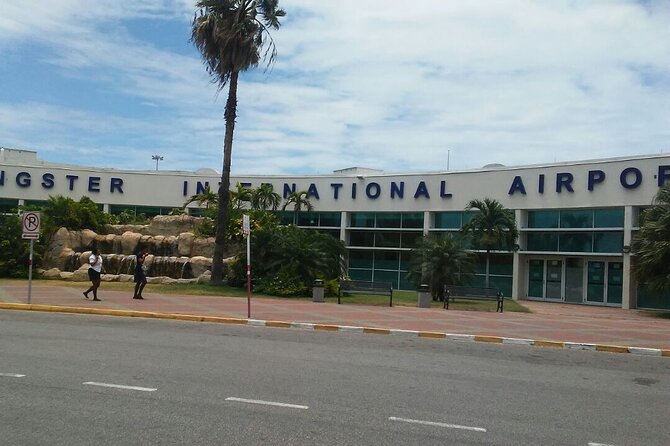 Private Transfer From Norman Manley Airport to Kingston one way - What the Driver Experience Feels Like in Real Life