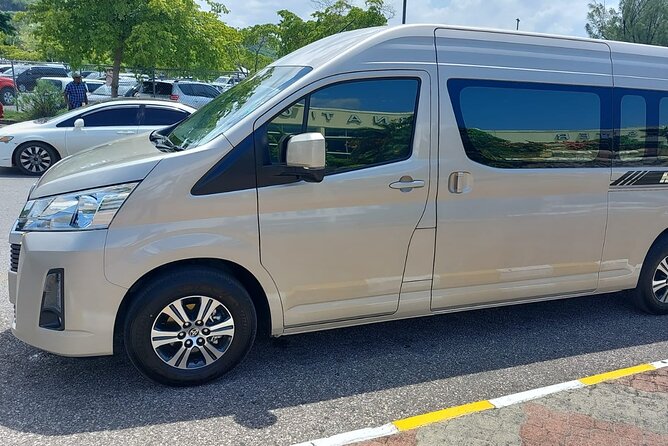 Private Transfer to Hotels in MoBay from Montego Bay Airport - The Ride: Clean, Air-Conditioned, and Flight-Adjusted Timing