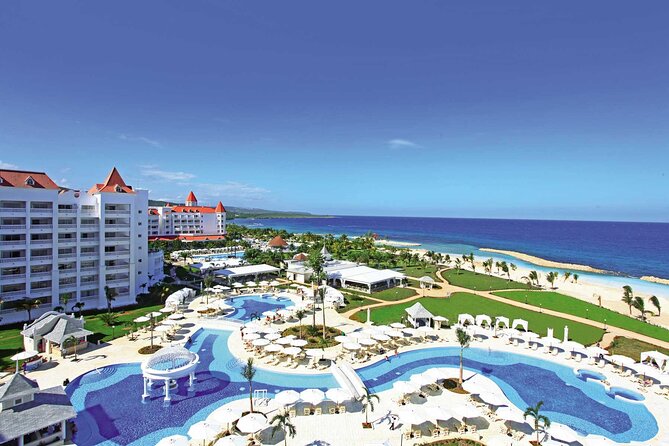 Private Transfers from Montego Bay Airport to Runaway Bay Hotels - From arrivals to your Runaway Bay hotel, step by step