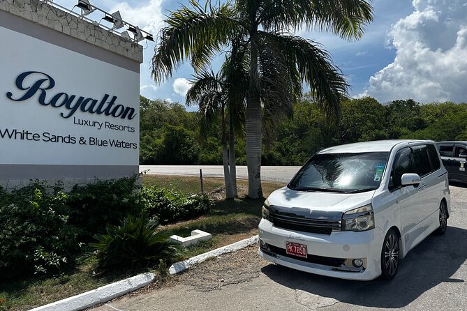 Private transportation to resorts in Negril, Montego Bay,Trelawny - Group Size and Vehicle Capacity: Up to 10 Passengers