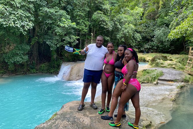 Rafting and Blue Hole Experience - Pickup, AC Transport, and How to Read the Logistics Without Stress