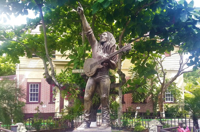 Reggae Legend - Bob Marley Museum Tour Tickets - The Theatre experience: hologram and concert-era energy