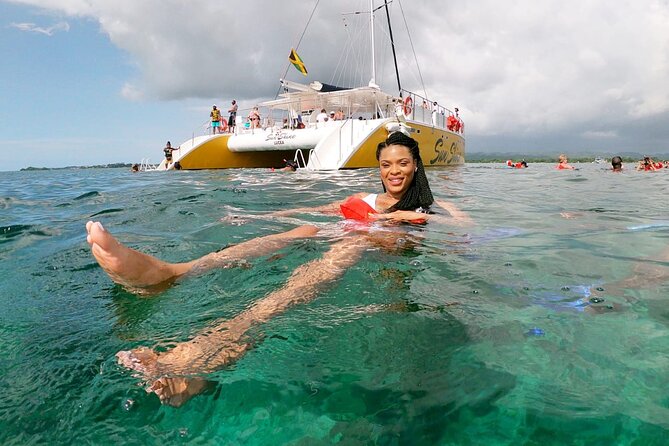 Ricks Cafe Cruise Snorkeling Open Bar DJ OCEAN EDEN BAY/CORAL - Key points at a glance