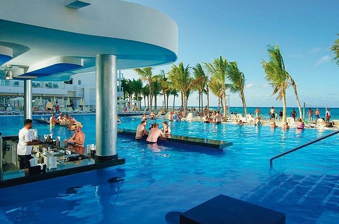 Riu Montego Bay Resort Airport Transfer - A Simple, Stress-Lighter Way to Start in Montego Bay