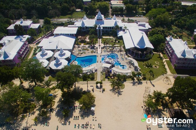 Riu Palace Tropical Bay Resort Private Airport Transfer - Safety and the One Bad Story You Should Still Learn From
