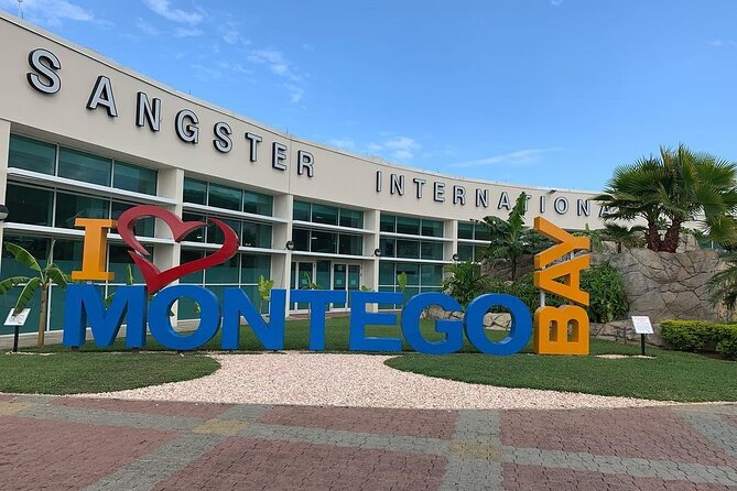 RIU Reggae Palace and RIU Montego Bay Private Airport Transfer - The 10 to 15 Minute Ride: What That Means for Your Schedule