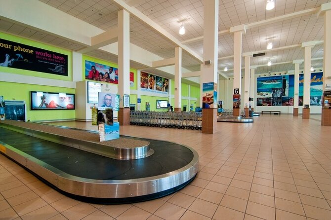 Riu Reggae/Riu Montego Bay/Riu Palace Private Airport Transfer - Where You Meet the Driver at MBJ (Sangster Intl Airport)