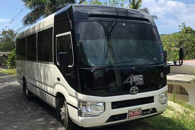 Round Trip Montego Bay Airport Taxi - Grand Palladium - When your resort is Grand Palladium: arrival expectations that are worth checking