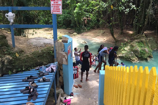 Roundtrip Private Shuttle from Ocho Rios to Blue Hole and Back - Comfort, privacy, and the details that people actually care about