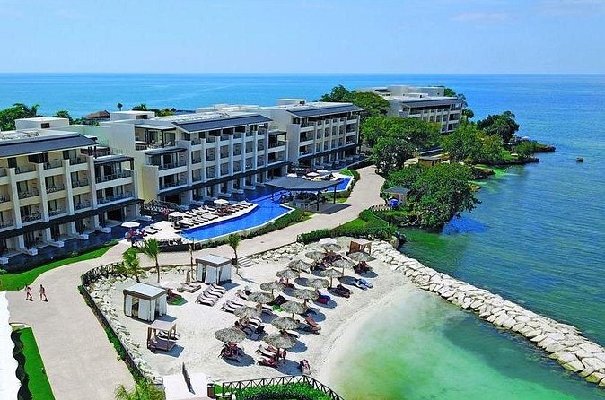 Royalton Negril Resort Airport Transfer - Vehicle size, luggage space, and group travel math