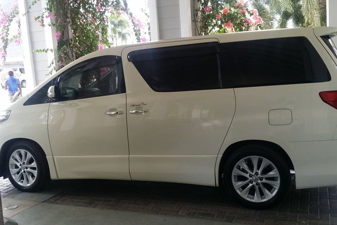 Runaway Bay Hotels Private Transfer - Ride comfort you can count on, plus what the vehicle choice means