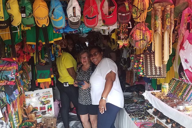 Shopping From Ocho Rios Hotels - Comfort and practical expectations: dress, fitness, and animal access