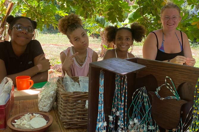Souvenirs workshop A Mi Mek It! in Montego Bay Jamaica (FR & EN) - Value check: does $120 per person make sense?