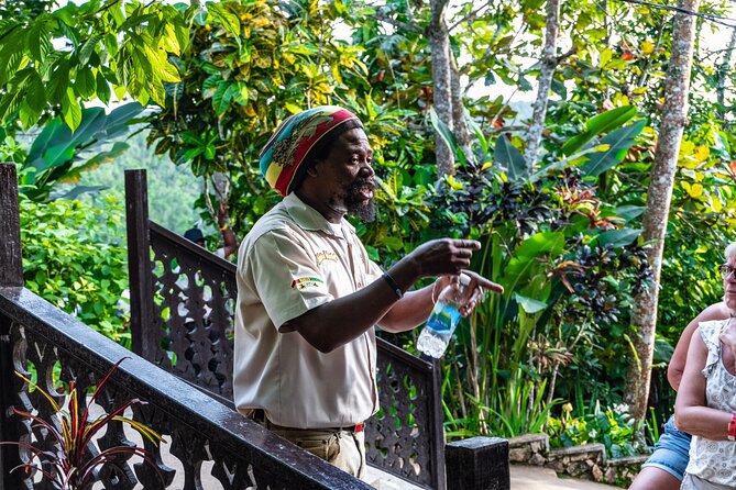 The Essential Bob Marley Tour: Visit His Home and more - Bob Marley Museum: the house, the shooting, and the start of the story